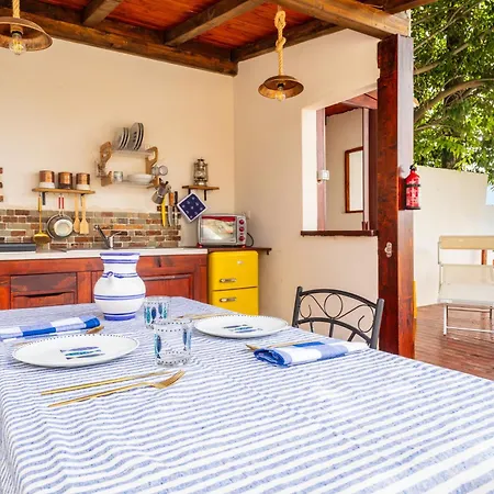 Etna's Boat House Bateau-hôtel Piedimonte Etneo