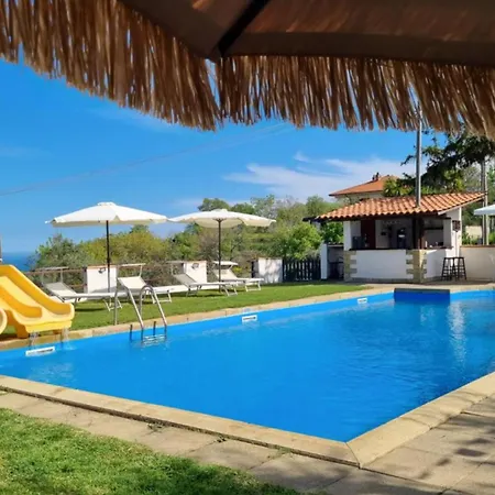 Etna's Boat House Bateau-hôtel