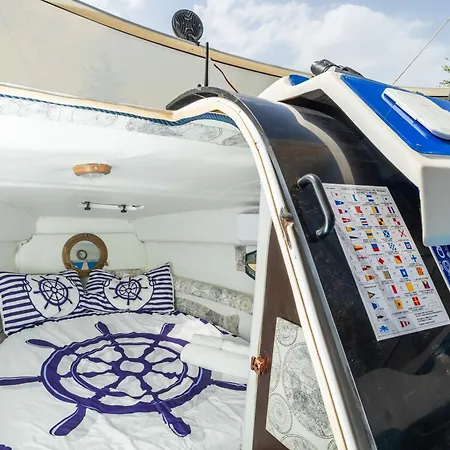 Bateau-hôtel Etna's Boat House Piedimonte Etneo