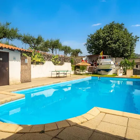 Etna's Boat House 船上ホテル ピエディモンテ・エトネーオ